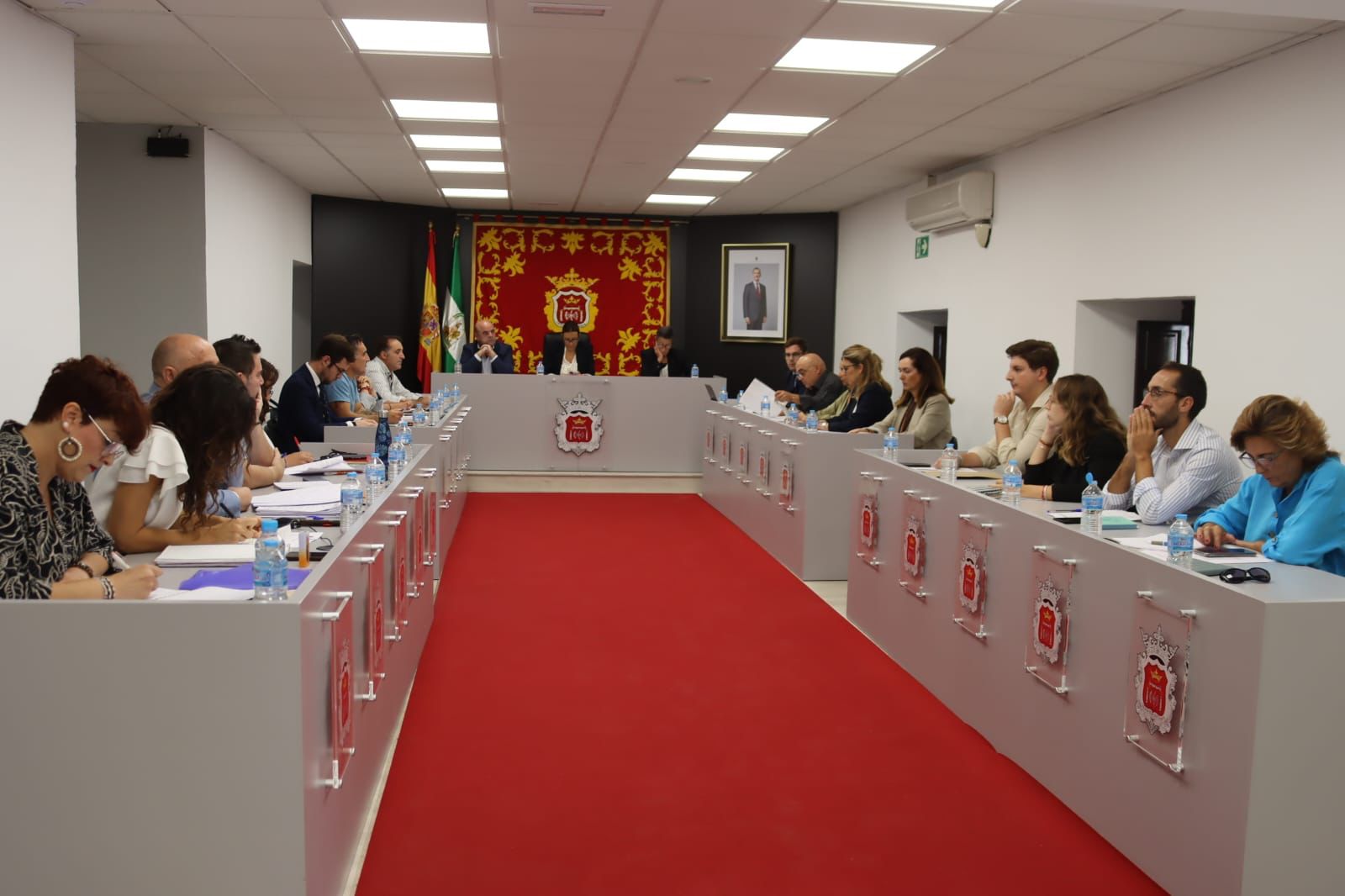 La Corporación Municipal ha celebrado hoy un Pleno de carácter ordinario.