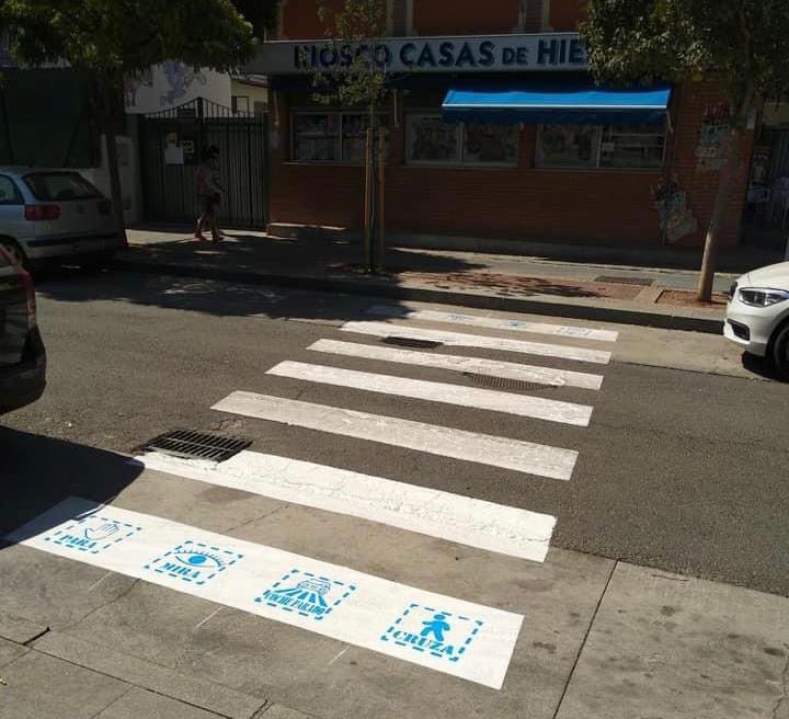 La Delegación de Tráfico ha iniciado la campaña de mejora de los pasos de peatones.