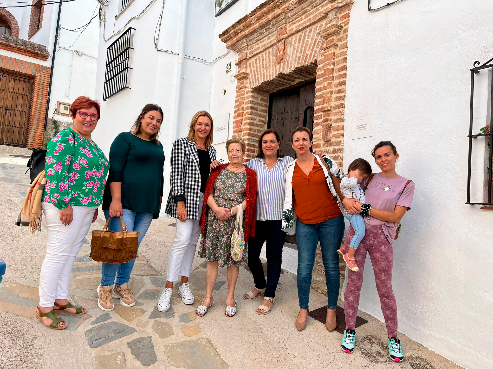 La senadora Lucía Yeves (PP) destaca en la Serranía la importancia de la mujer rural para combatir la despoblación