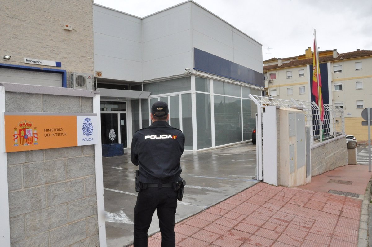 Tres detenidos en Málaga, Fuengirola y Ronda por compartir más de 7.500 archivos con contenido pedófilo