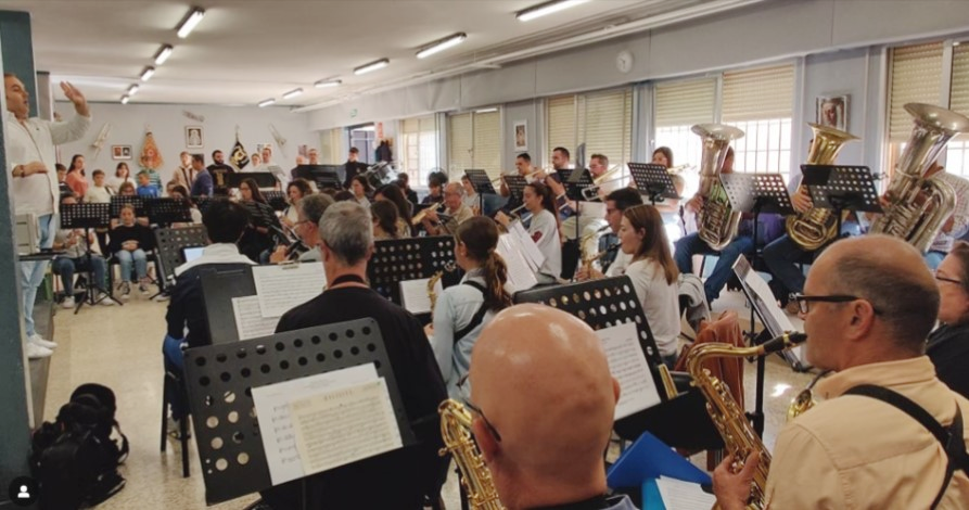 La Bandita de Aureliano celebra su concierto de fin de curso bajo el lema “Música que nos mueve, historias que nos unen”