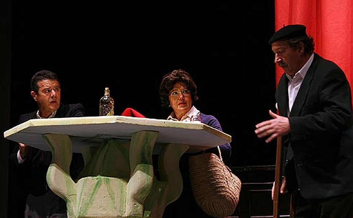 Actores del TES de Ronda en una de sus representaciones teatrales.