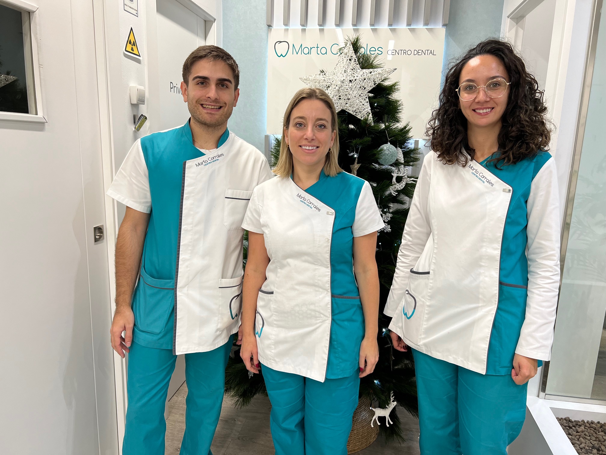 La sonrisa más solidaria de estas Navidades está en el Centro Dental Marta Corrales