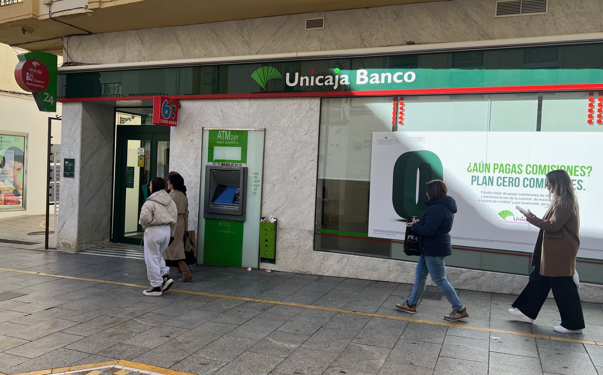 Se cae el servicio de banca electrónica de Unicaja dejando a numerosos usuarios sin poder gestionar sus cuentas