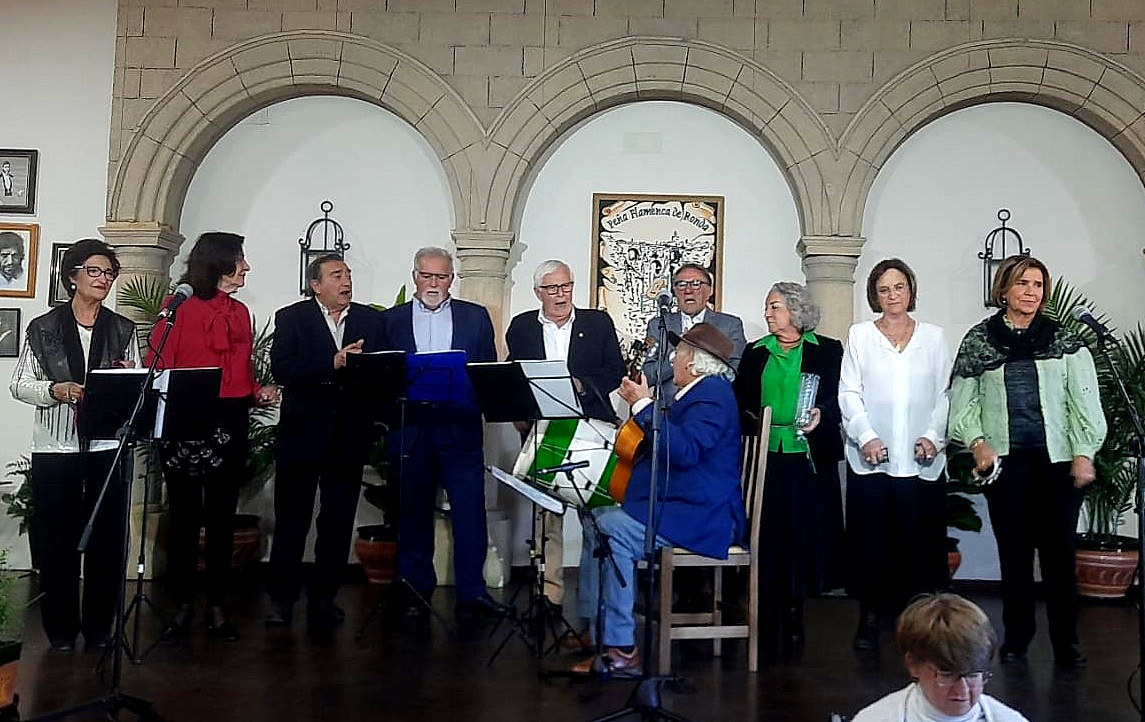 Un momento de la actuación del Coro de La Sierra a Las Marismas. Foto: José Luís Carrasco Valiente