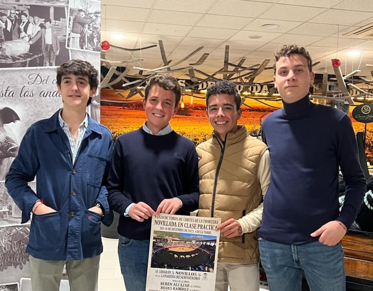 Cuatro novilleros rondeños participan este sábado en una clase práctica magistral en la plaza de Cortes de la Frontera