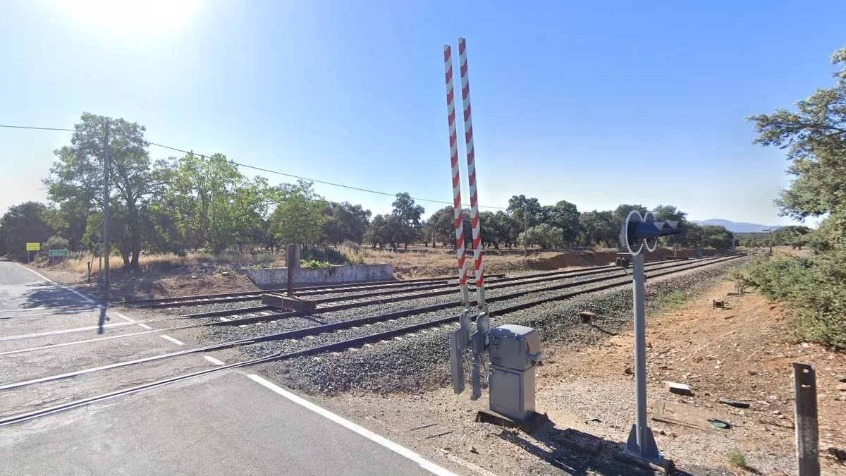 Un nuevo descarrilamiento de un tren en Setenil de las Bodegas interrumpe la línea Bobadilla-Ronda-Algeciras