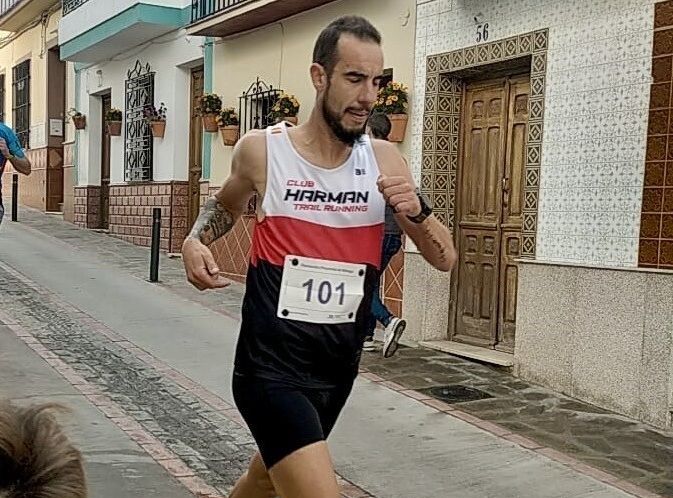 Mirones durante la prueba de fin de año celebrada en Arriate.