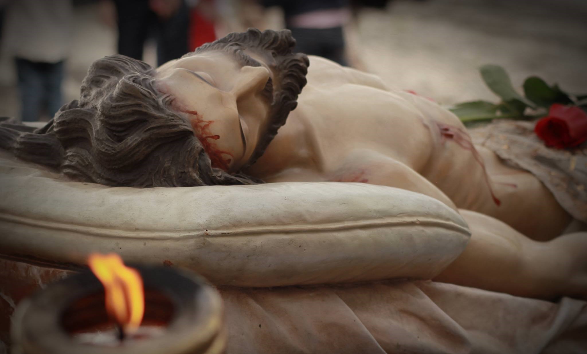 Imagen del Cristo Yacente de la Hermandad del Santo Entierro.