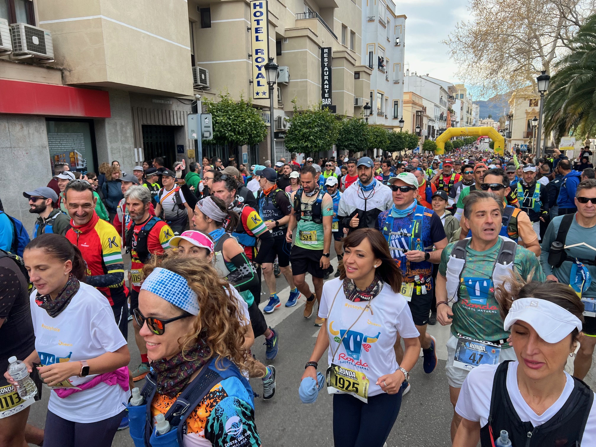 Más de 2.600 corredores han tomado la salida en la primera prueba de la HOLE.