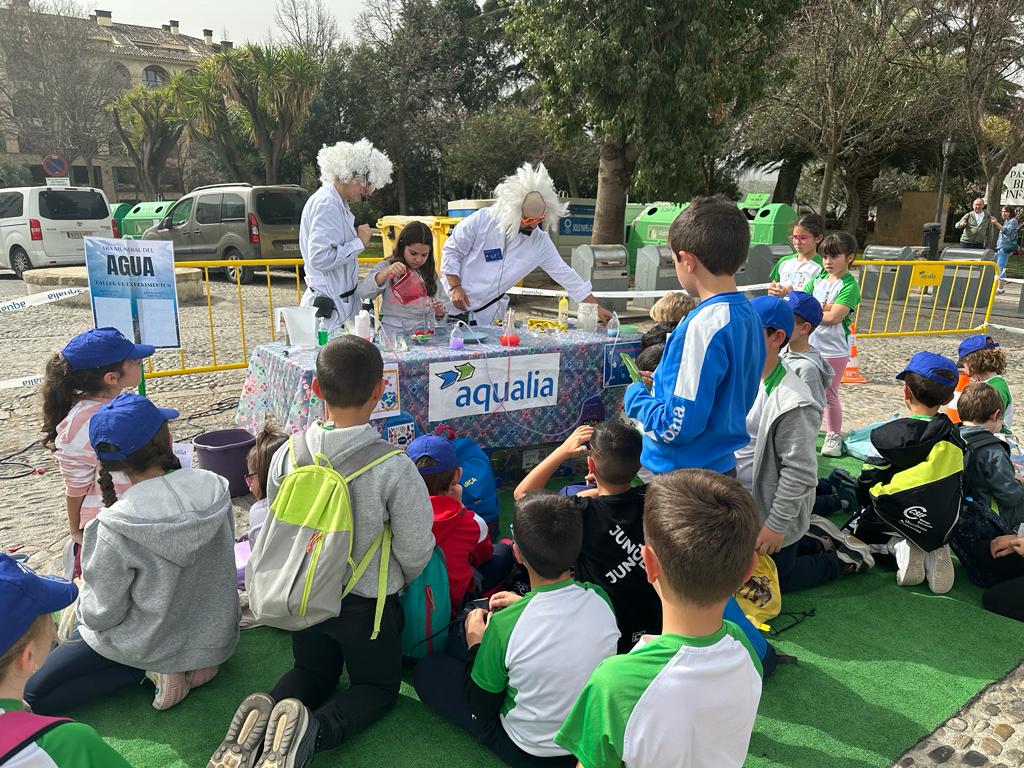 Cerca de 300 escolares rondeños celebran el Día Mundial del Agua