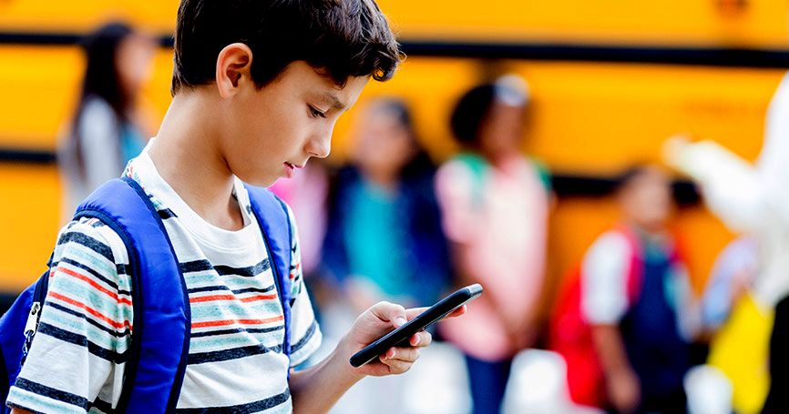 La Junta aumentará las restricciones sobre el uso del móvil en las aulas