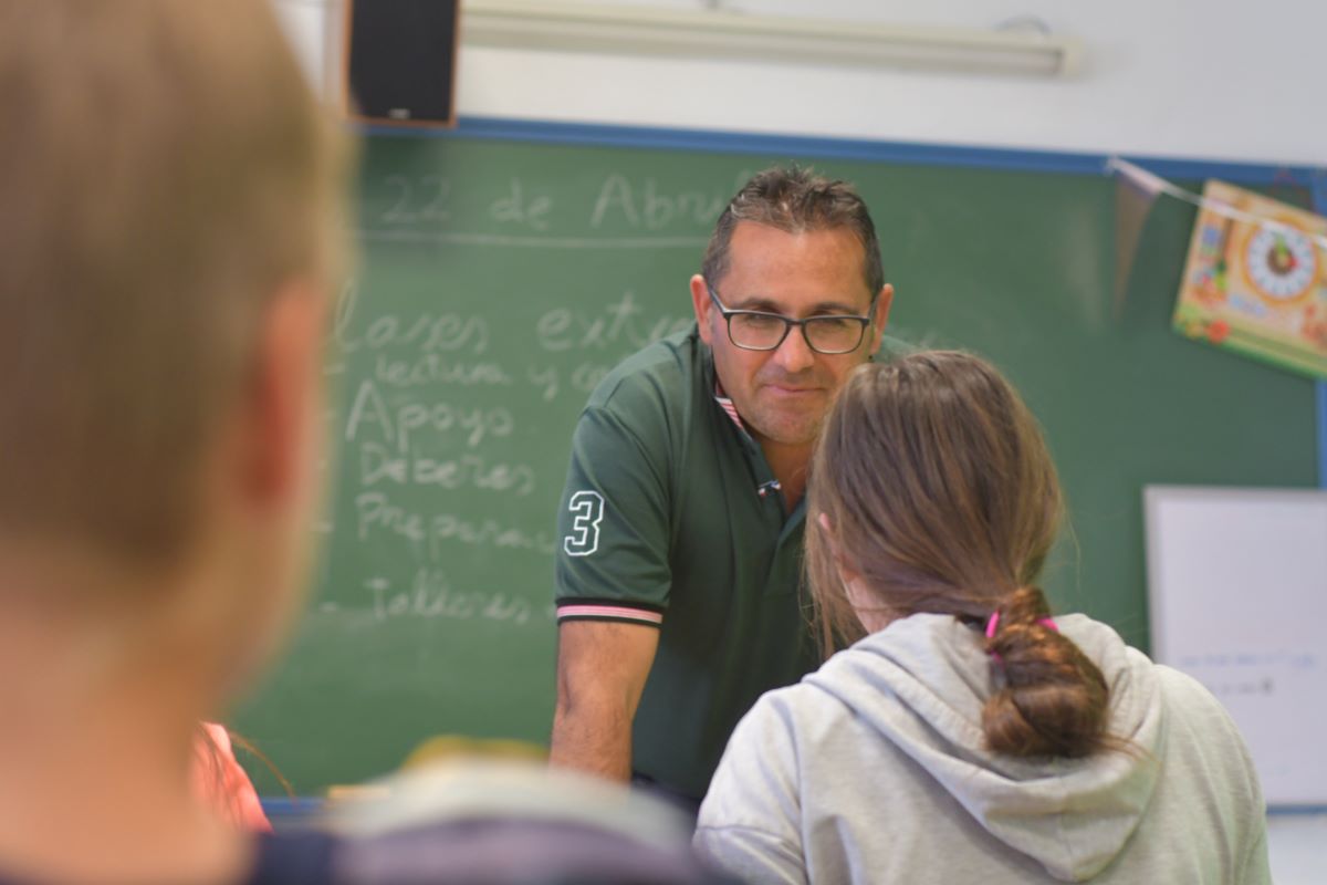 Las clases extraescolares están destinadas a niños y a adultos.