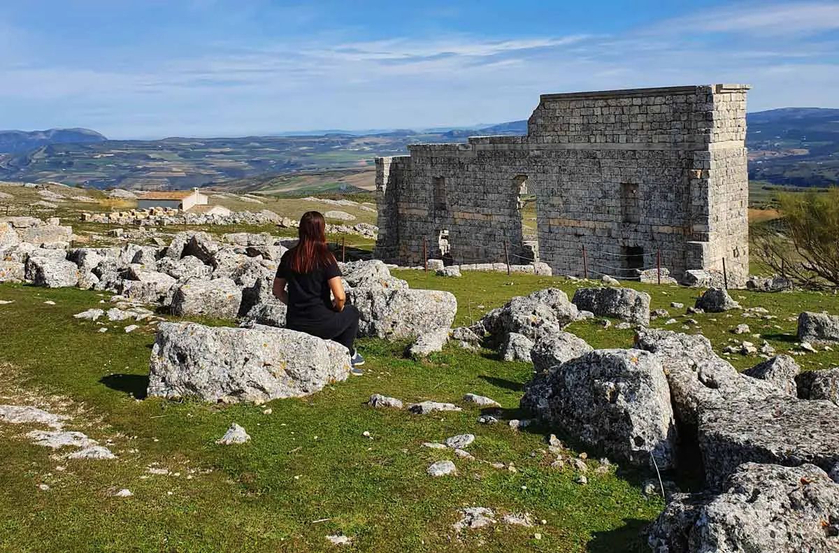 La Junta organiza visitas guiadas a Acinipo dentro de las Jornadas Europeas de Arqueología