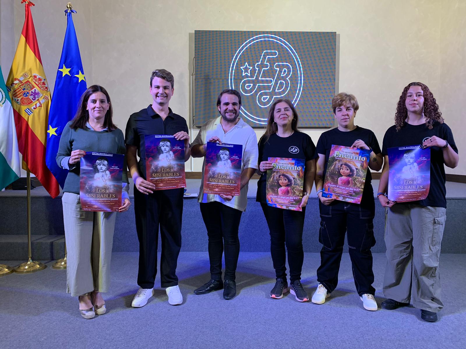 La concejal de Cultura y los responsables de Entre Bambalinas han presentado los detalles de los dos espectáculos.