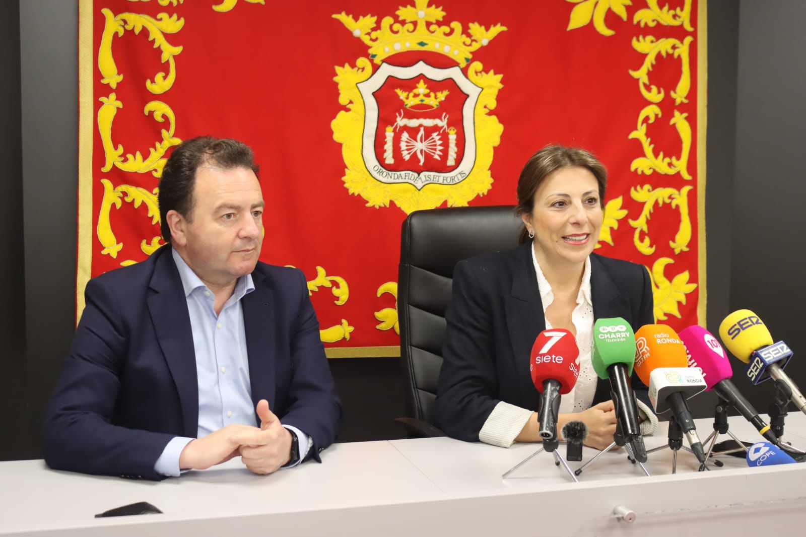 La alcaldesa ha dado a conocer a Luis Candelas como pregonero.