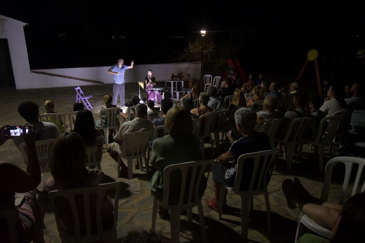 Los cuentos tradicionales se volverán a escuchar en la plaza del pueblo.
