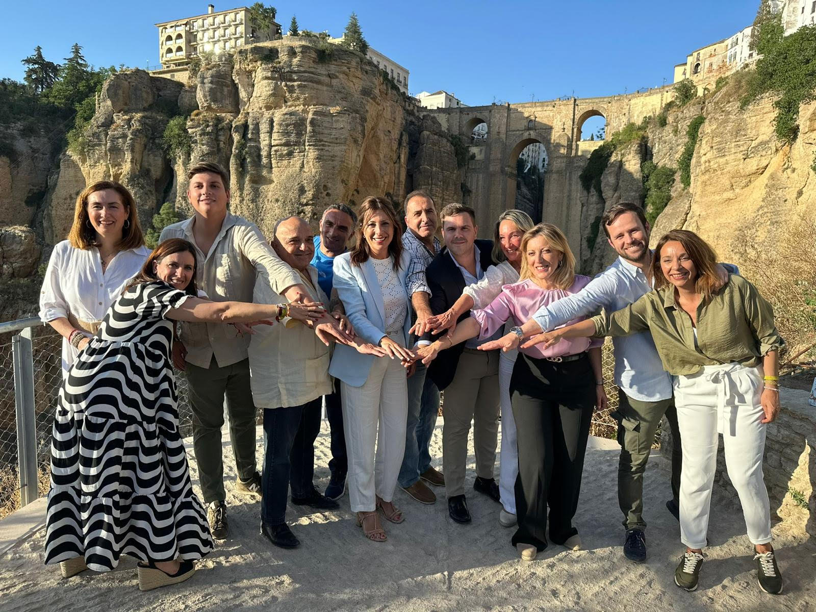 El equipo de Gobierno del PP ha celebrado hoy su primer año de mandato.
