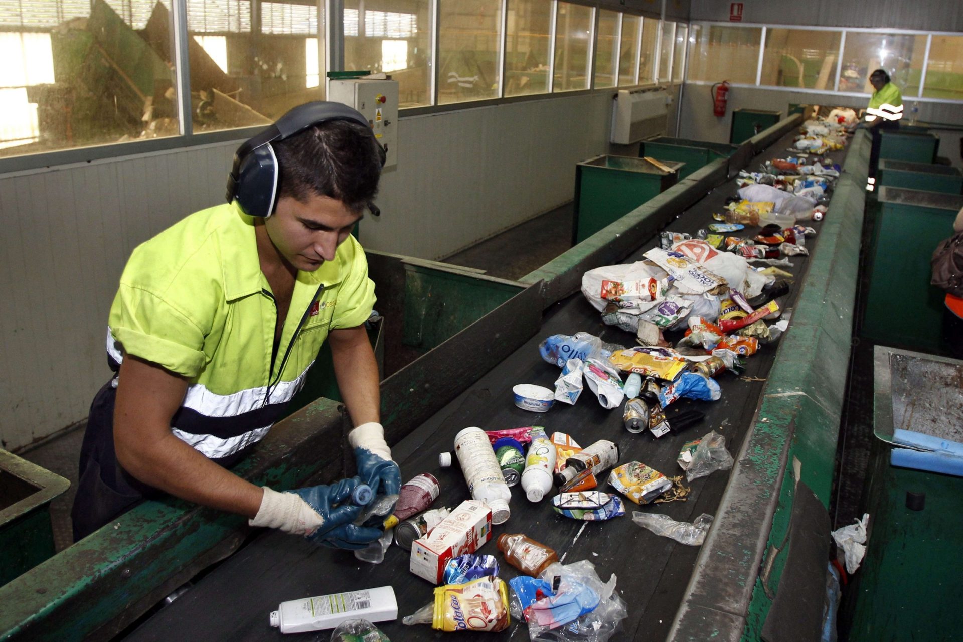 Desde Solarsa se sigue apostando porque los rondeños contribuyan al reciclaje de residuos urbanos.