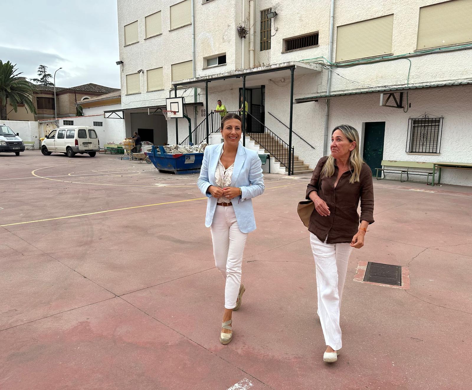 El Ayuntamiento destina 100.000 euros para la puesta a punto de los colegios