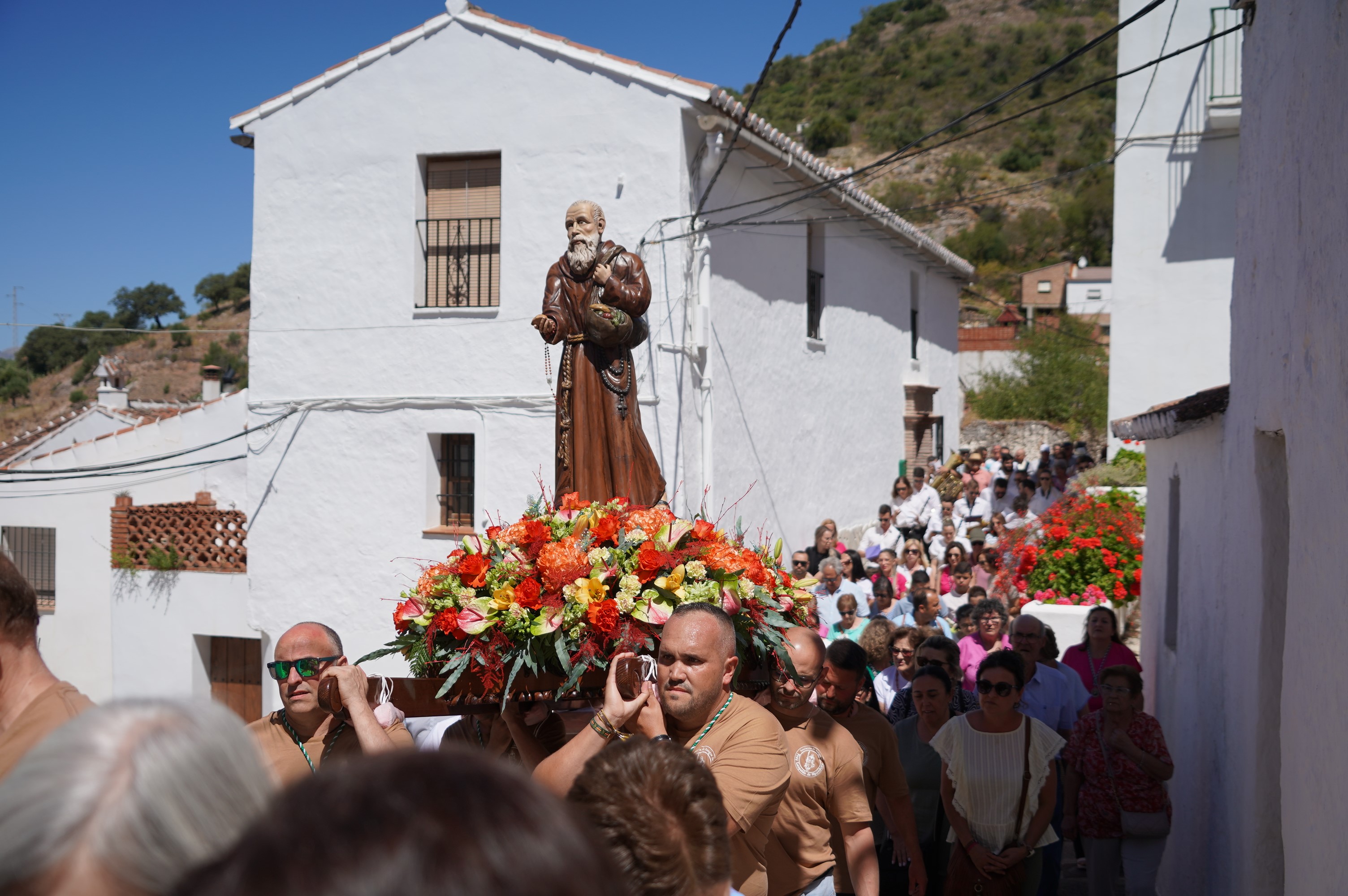 Aplandeire celebró por todo lo alto el 160 aniversario del nacimiento de Fray Leopoldo