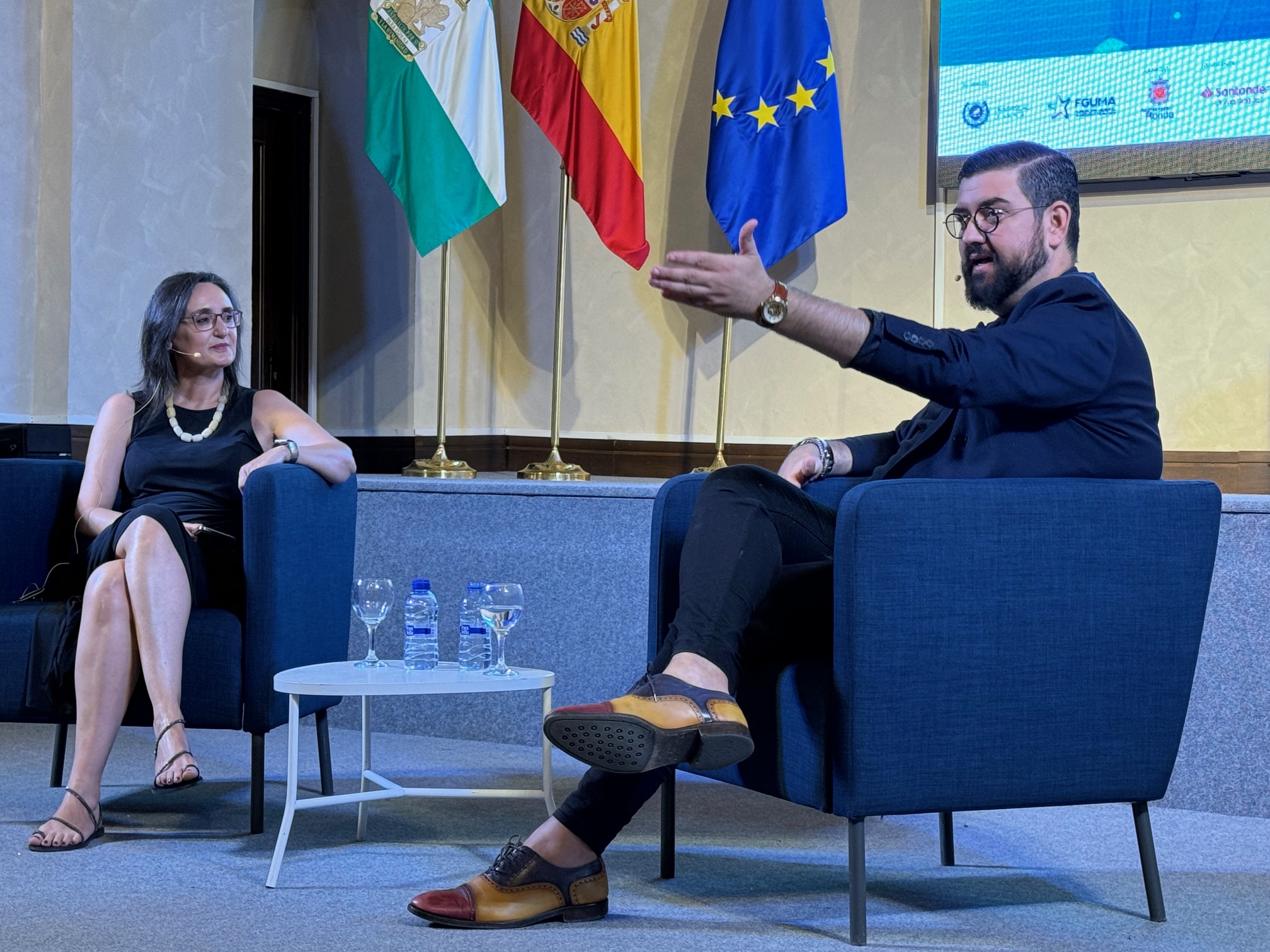 Manu Sánchez cuenta su batalla contra el cáncer en el cierre de los Cursos de Verano de la UMA