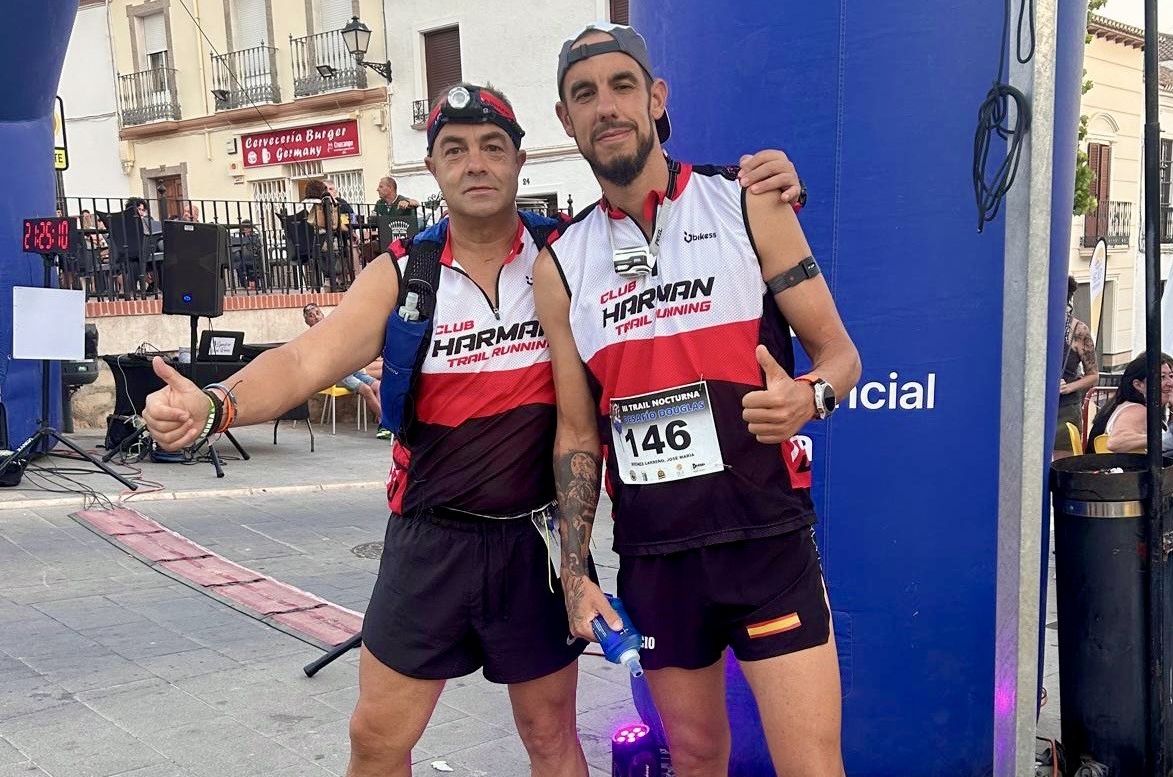 Dos corredores rondeños en una de las pruebas disputadas.