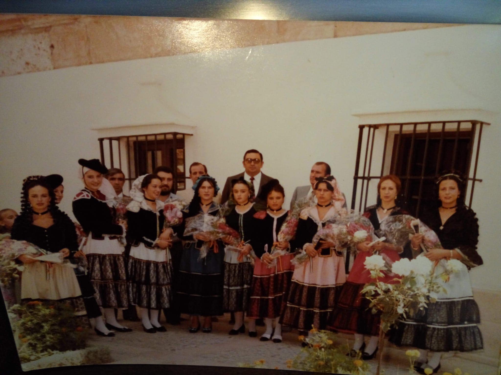 Las Damas Goyescas de 1979 podrán lucir sus medallas 45 años después