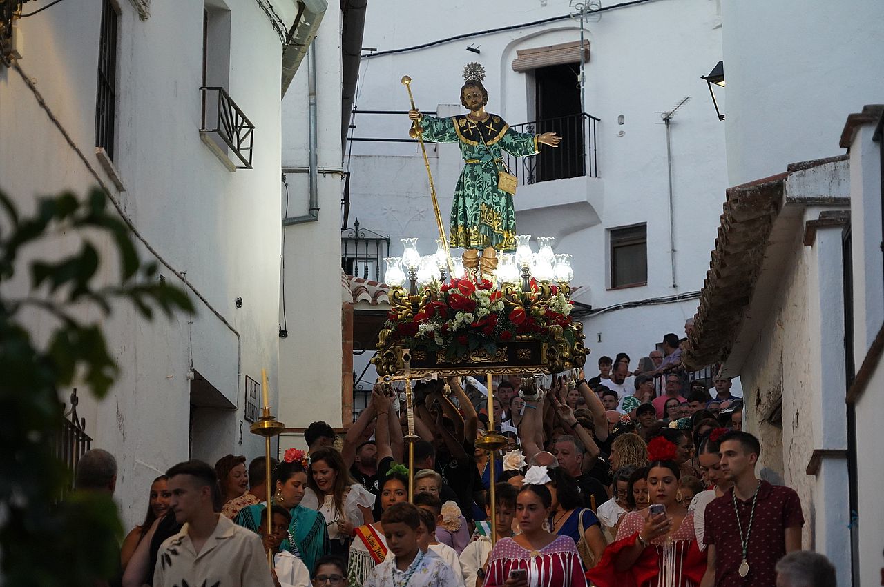 Uno de los momentos más destacados fue la procesión de San Roque.