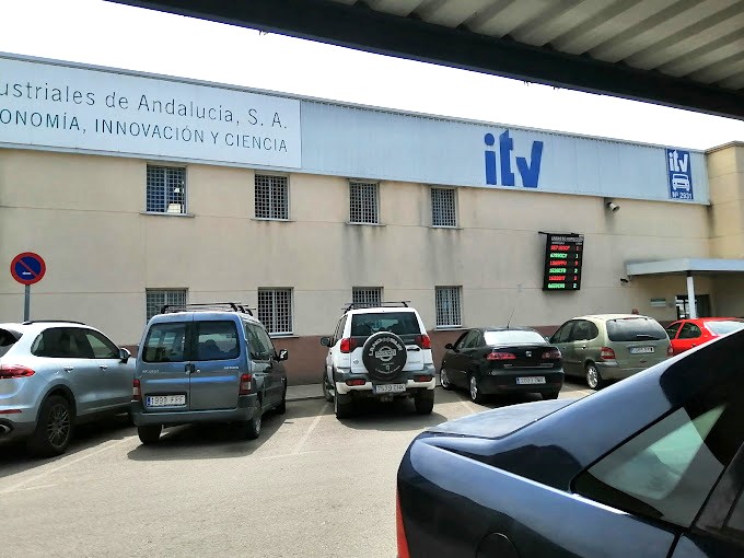 La huelga podría afectar a las inspecciones en la ITV de Ronda.