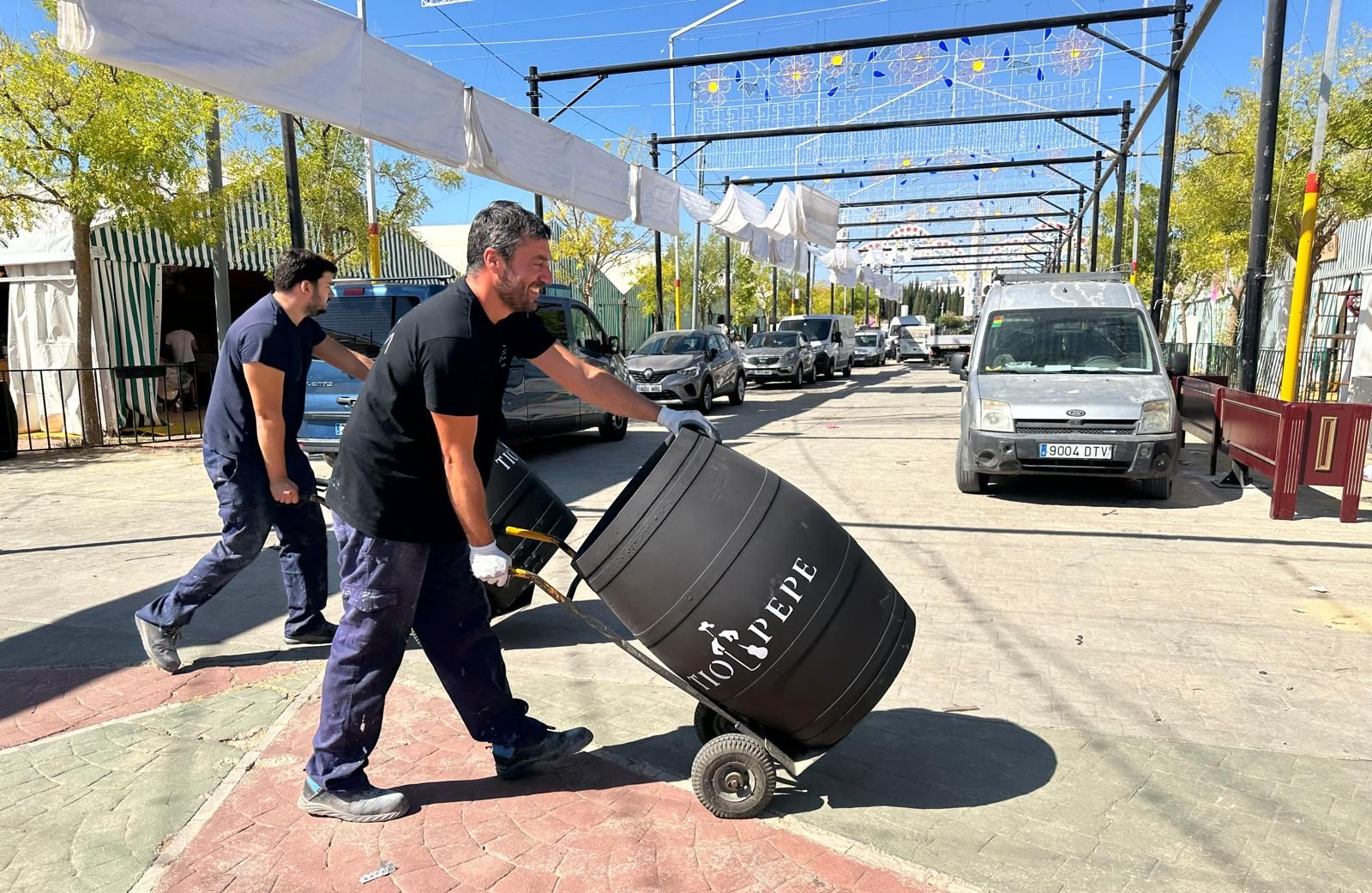 Los peñistas reclaman al Consistorio más subvenciones para mantener sus actividades.