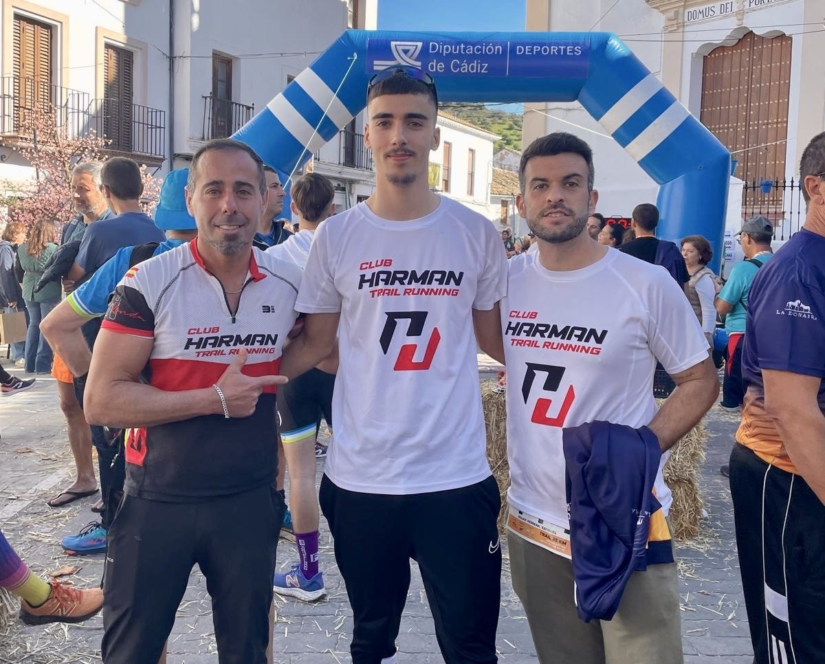 Deportistas del Harman en la carrera de la Donaira.