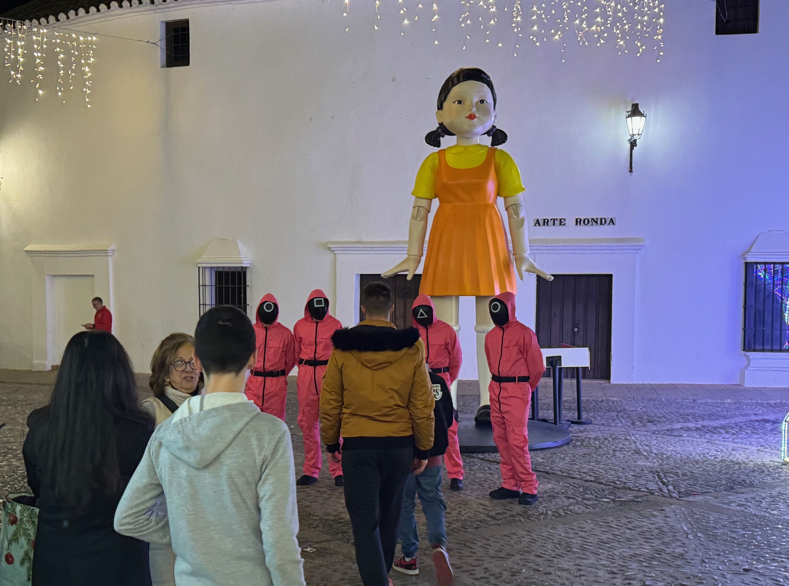 La popular serie de Netflix se promocionará esta semana a nivel mundial desde Ronda.