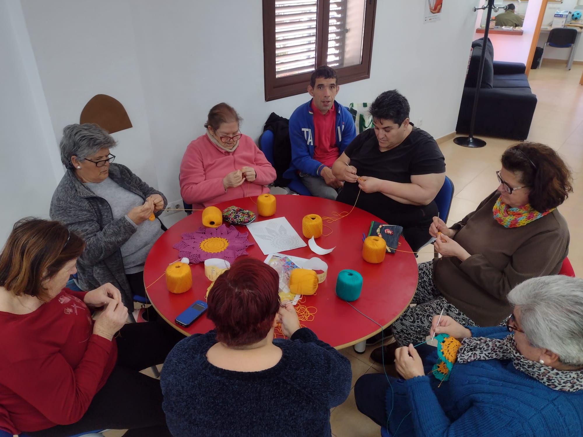 Algatocín pone en marcha talleres de ocio y tiempo libre para los niños y las personas mayores