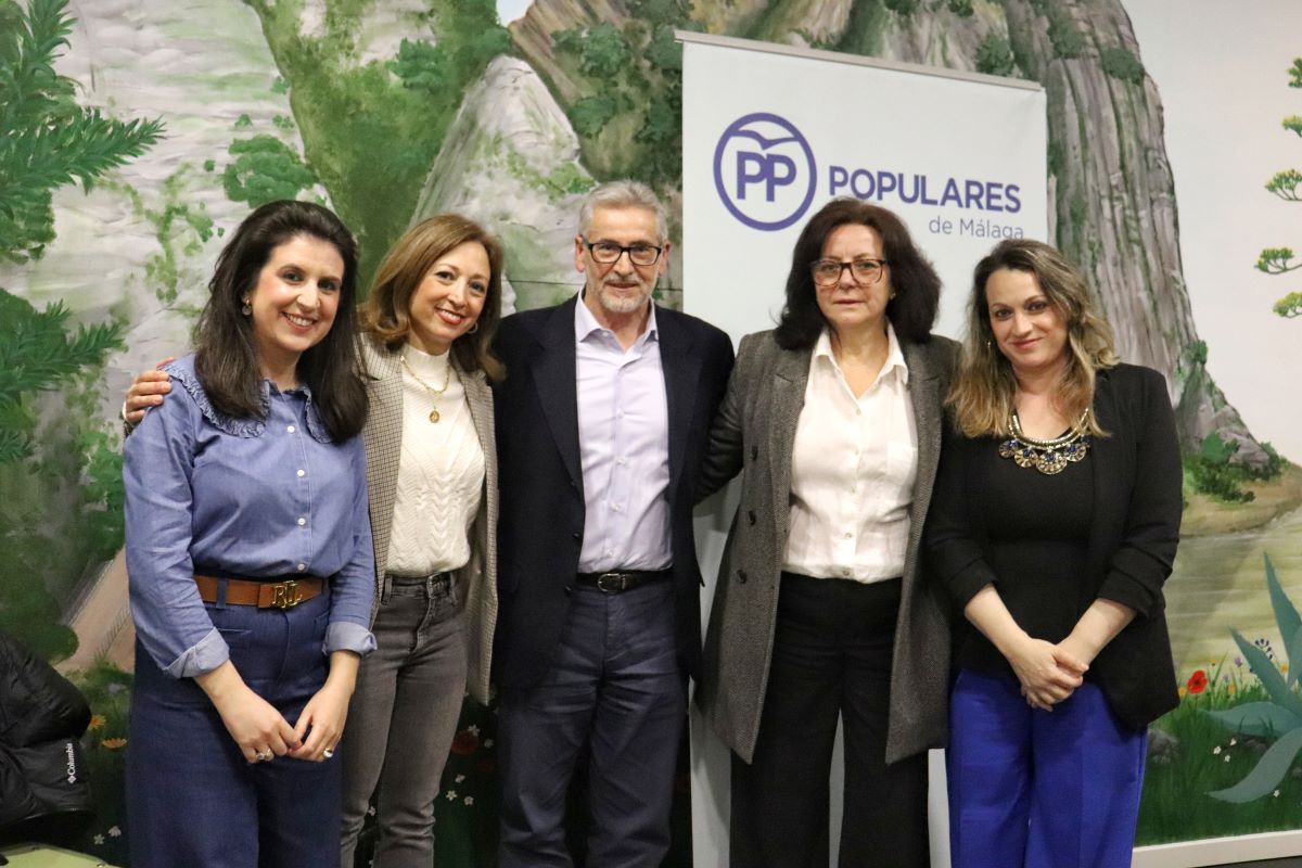 El alcalde de Montejaque y su equipo de Gobierno formalizan su ingreso en el PP