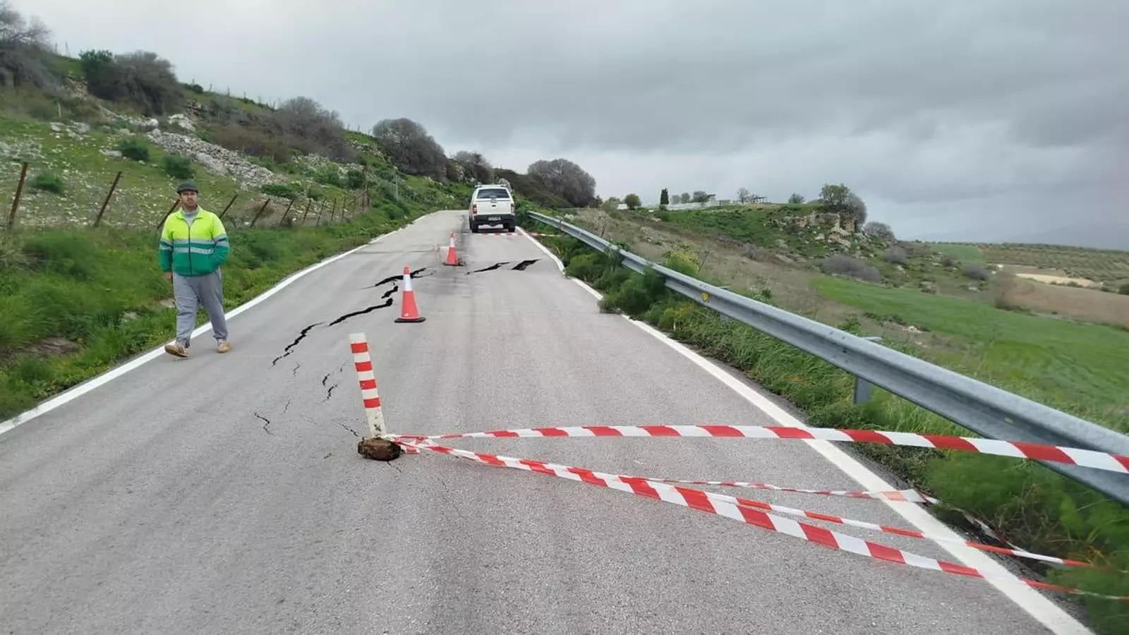 La Diputación inicia el arreglo de tres carreteras de la Serranía afectadas por el temporal con 600.000 euros