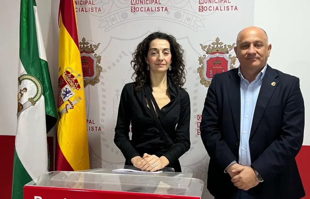 Francisco Cañestro y Fátima Fernández ocupan puestos sin ninguna relevancia en la ejecutiva provincial del PSOE.