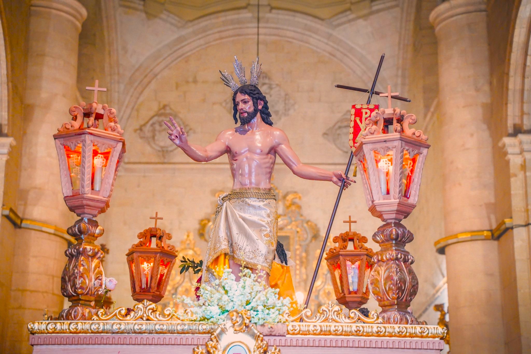 La lluvia impide la salida del Cristo Resucitado y Nuestra Señora de Loreto