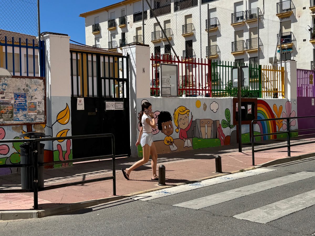 El colegio Martín Pinzón contará con una zona de toldos para dar sombra.