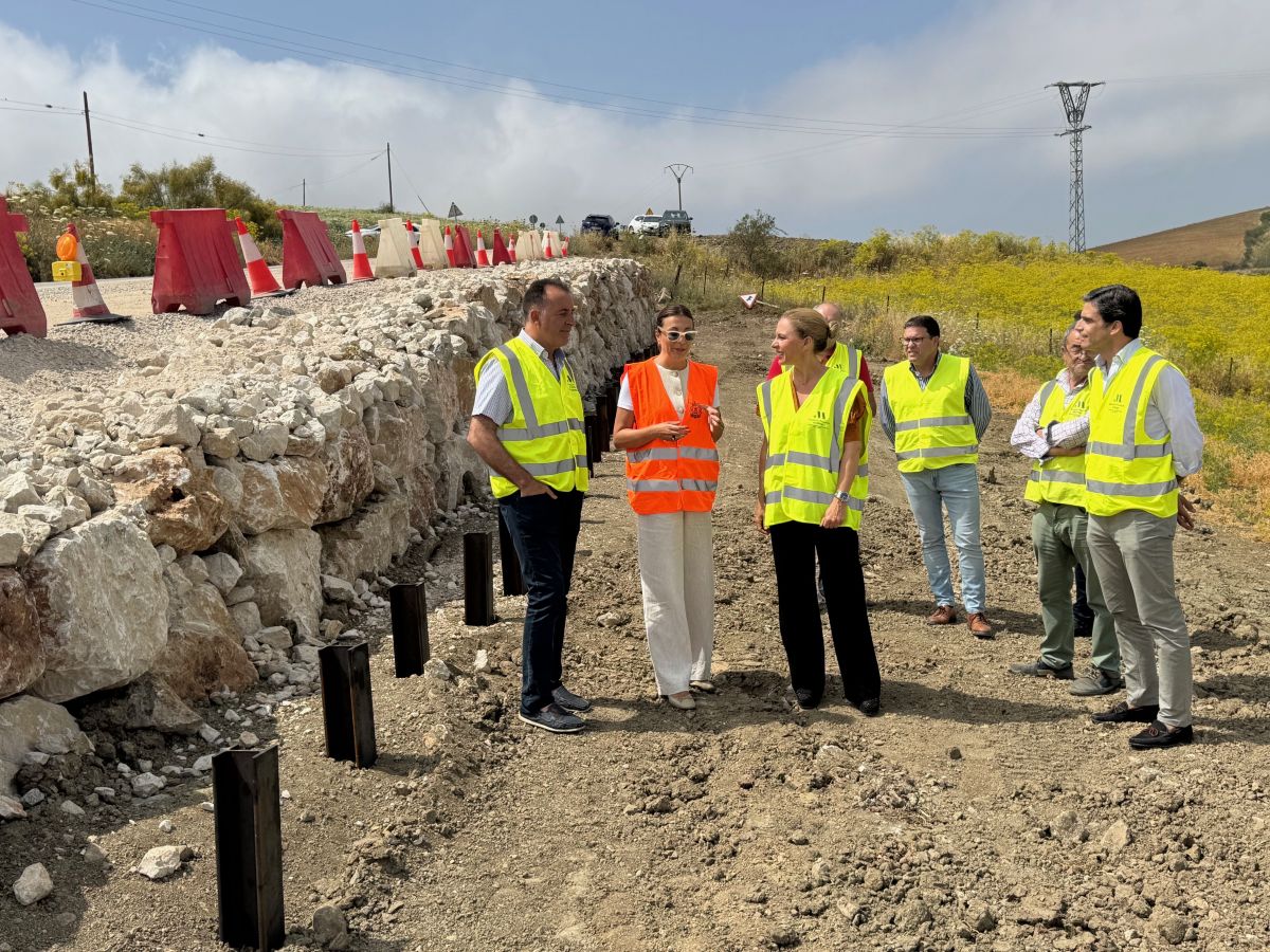 La Diputación refuerza su compromiso con la Serranía con nuevas ayudas frente a la DANA y para la creación de empleo