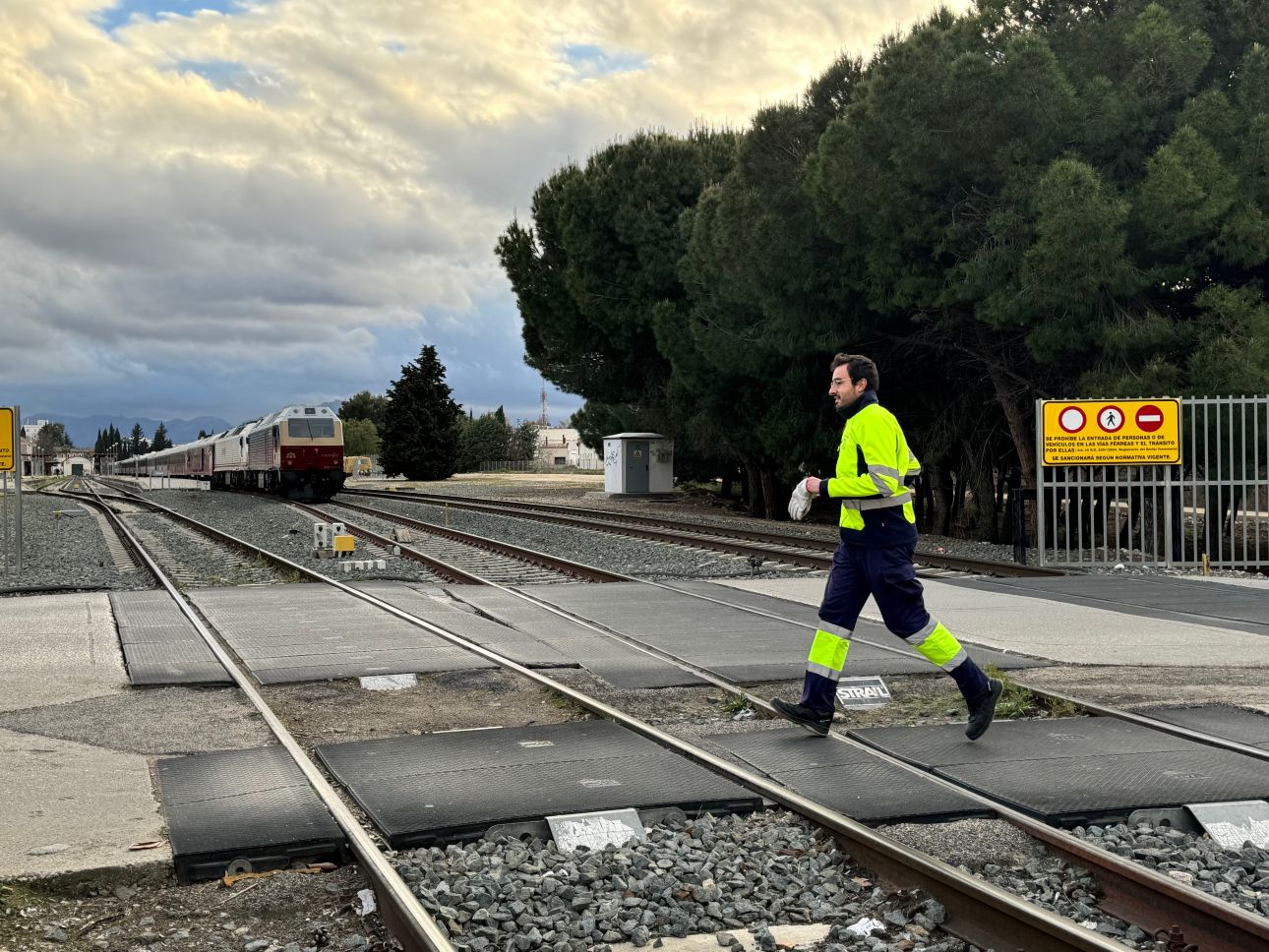 Adif destina 53 millones para renovar 43 kilómetros de la vía del tren entre Bobadilla y Ronda