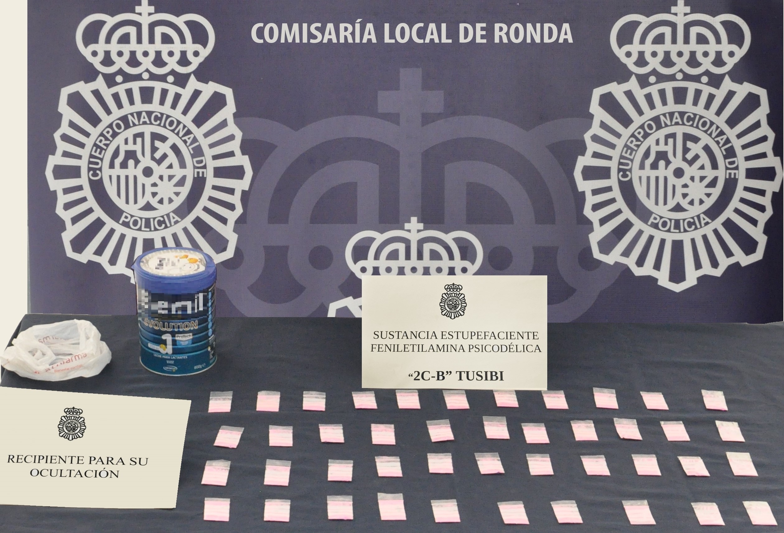 La Policía Nacional detiene tras una persecución a una pareja con 43 dosis de cocaína rosa en su vehículo