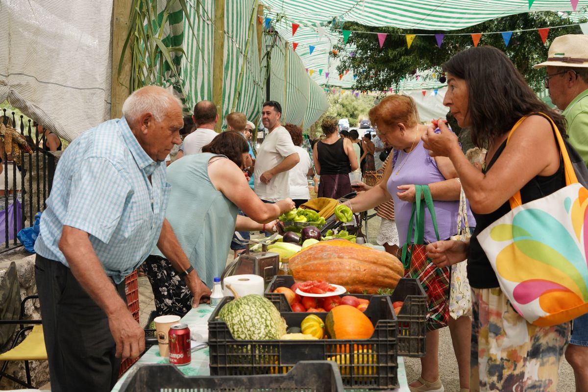 Gran ambiente en la VIII edición de la Fiesta de los Huertos de Benalauría y Cortes de la Frontera