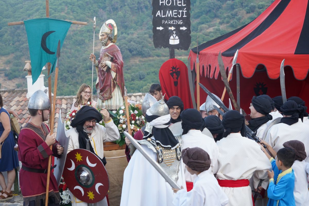 Benalalid vivió un año más su tradicional fiesta de Moros y Cristianos