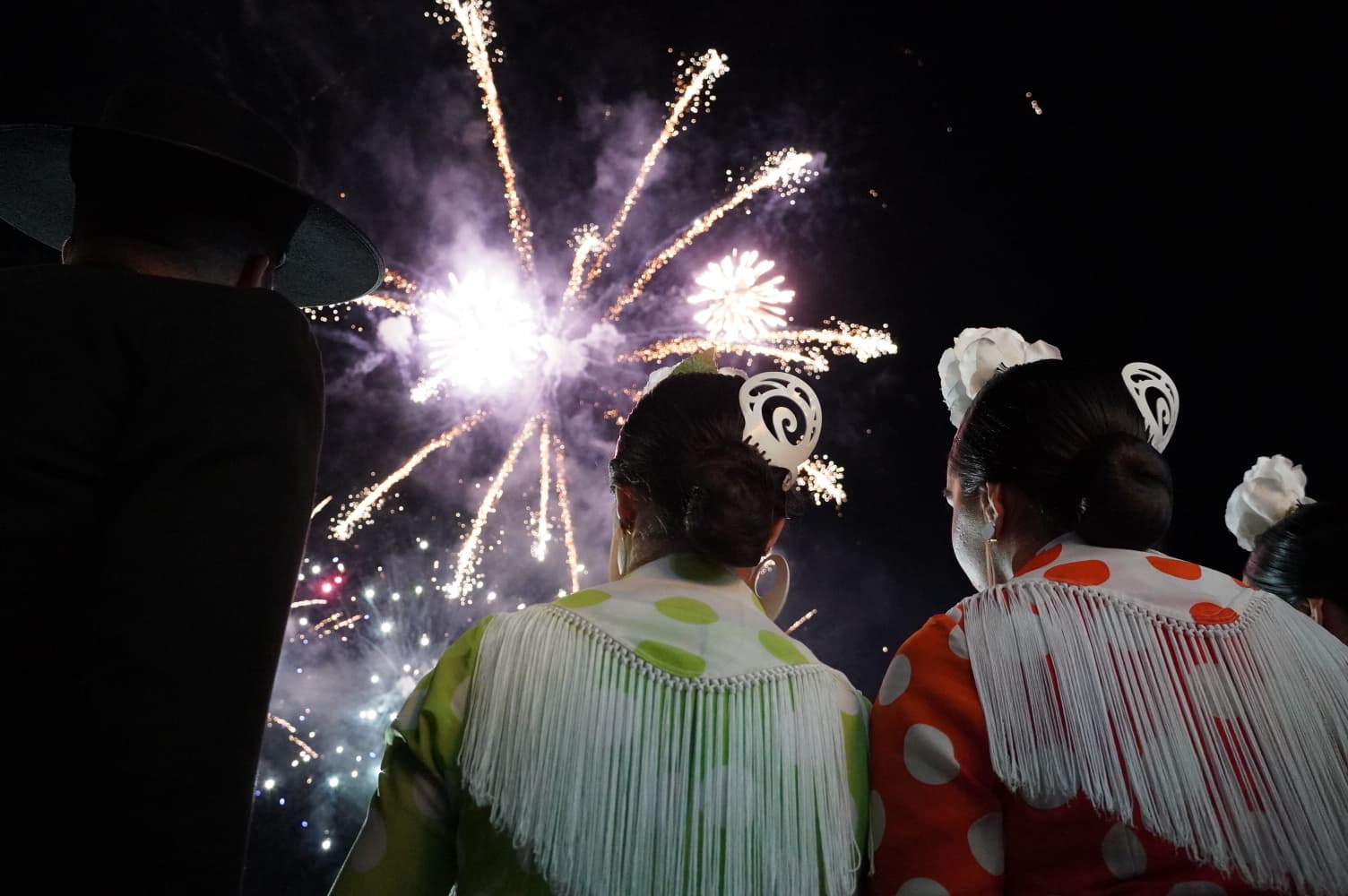 Los fuegos artificiales fueron uno de los atractivos en el arranque de la Feria.