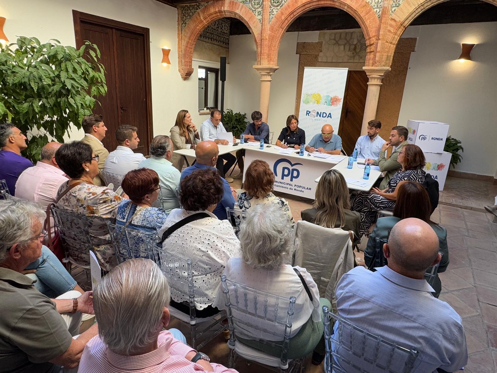 Numerosos rondeños han participado en esta convención del PP.
