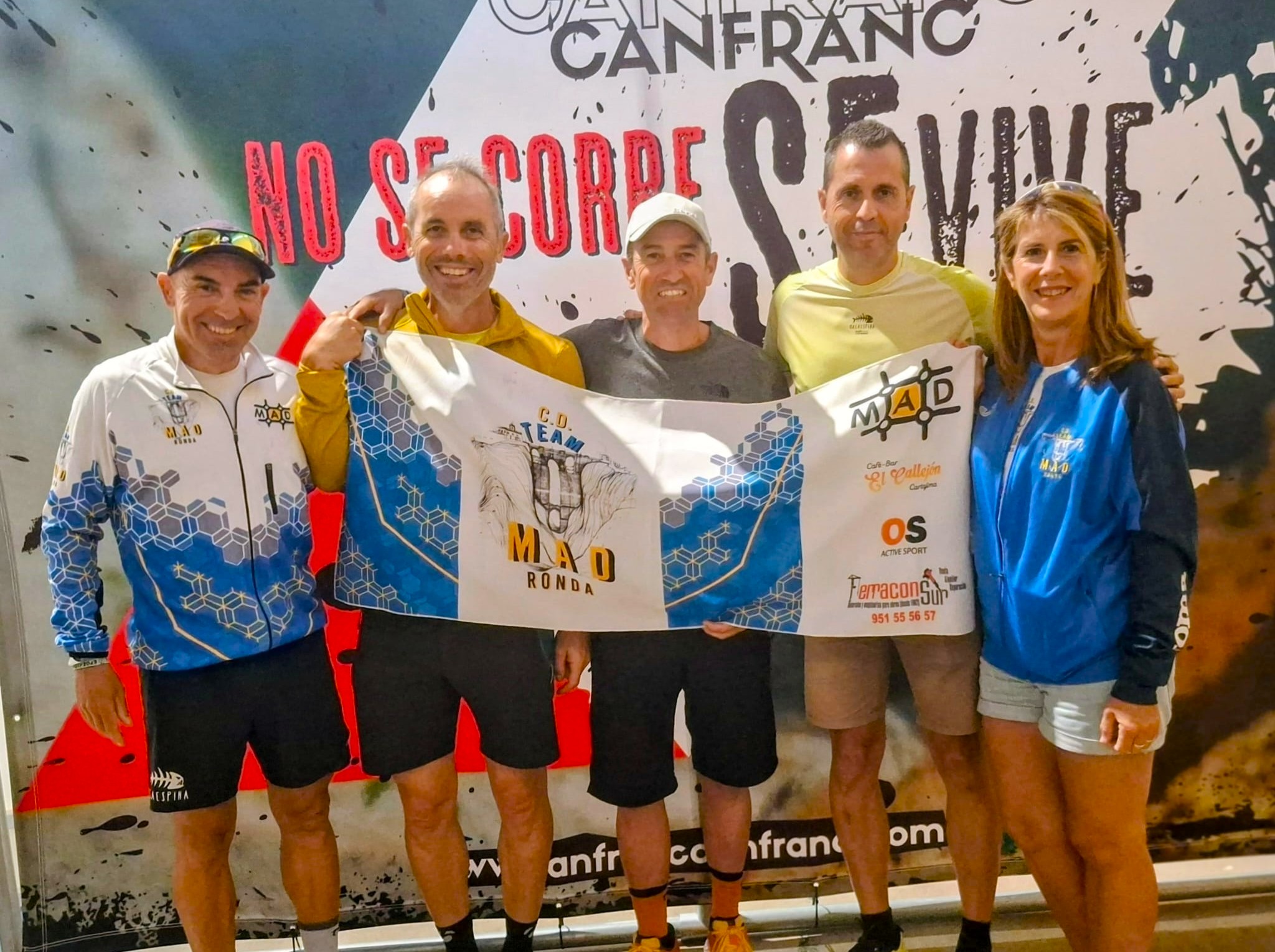 Los cinco corredores rondeños en la prueba disputada en los Pirineos.