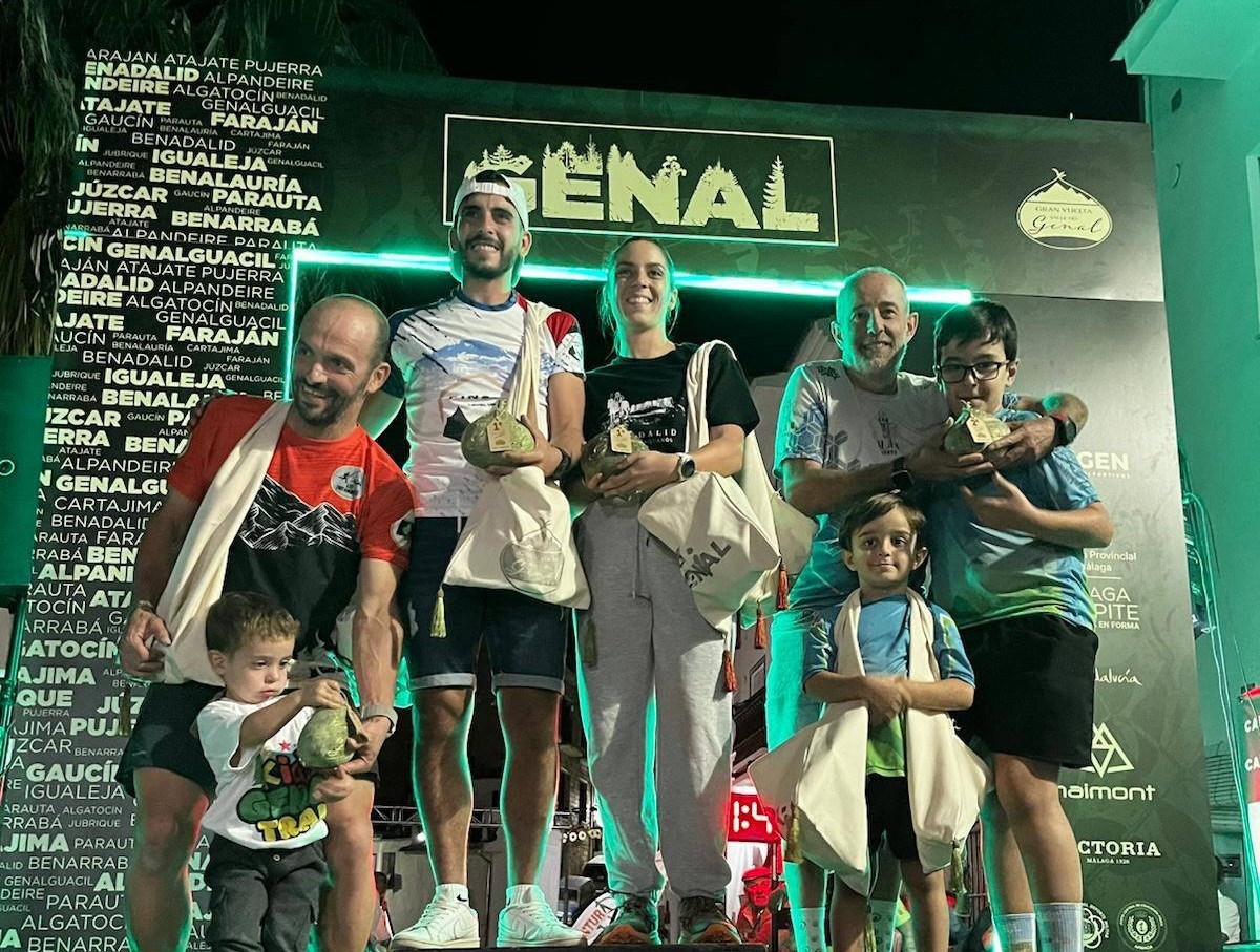 Foto de grupo de los rondeños tras finalizar la carrera.