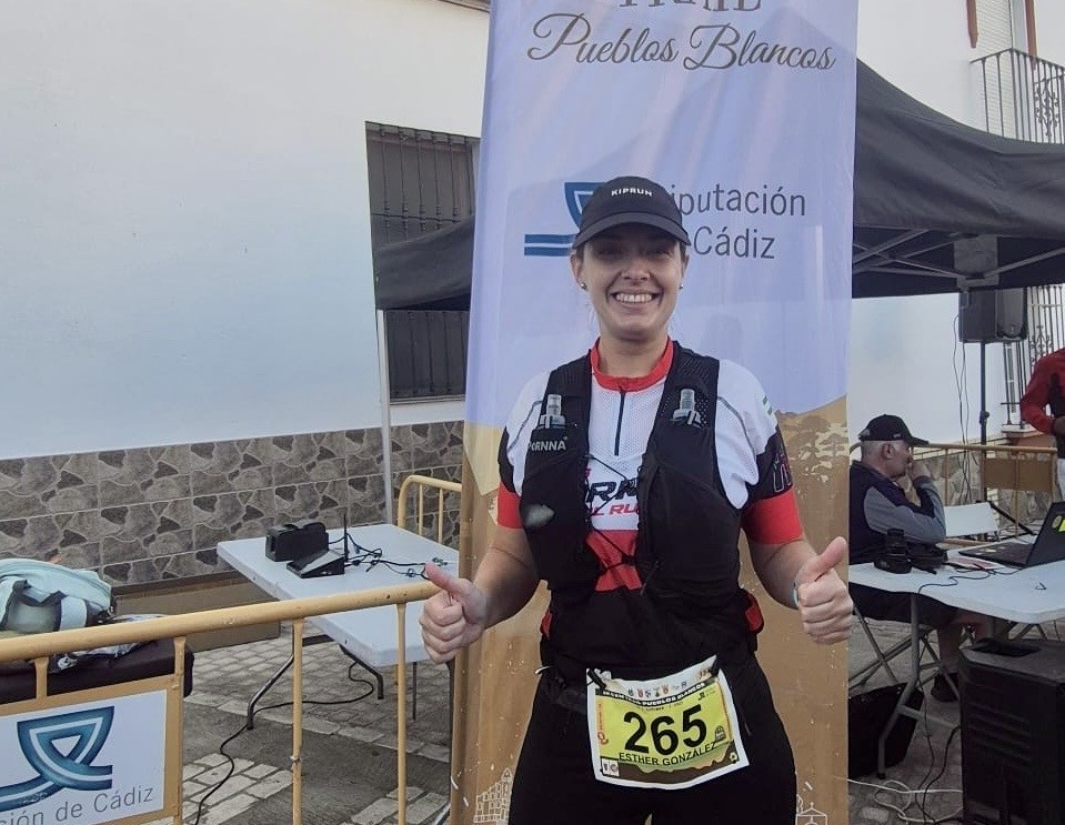 La rondeña Esther González en la carrera de los Pueblos Blancos.
