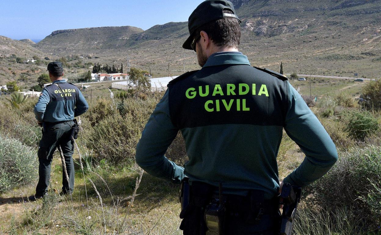 Localizan un cadáver con signos de violencia en Alpandeire